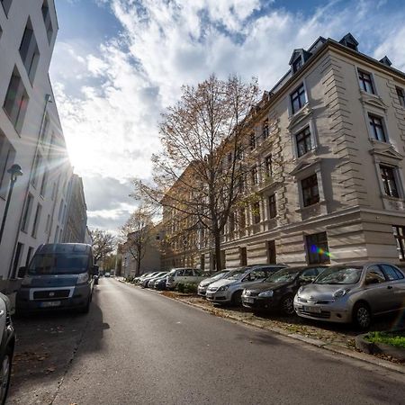 Moderne Eg-Wohnung In Sudenburg Mit Parkplatz, Top Anbindung Магдебург Екстериор снимка