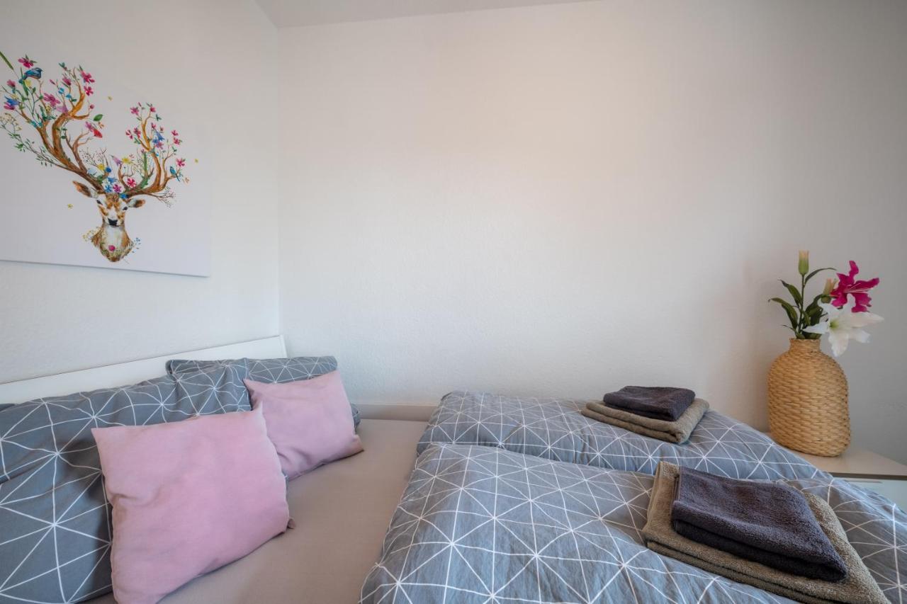 Moderne Eg-Wohnung In Sudenburg Mit Parkplatz, Top Anbindung Магдебург Екстериор снимка